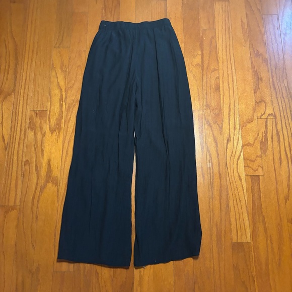 Abercrombie and Fitch black cropped top and pant set size S - Picture 7 of 8